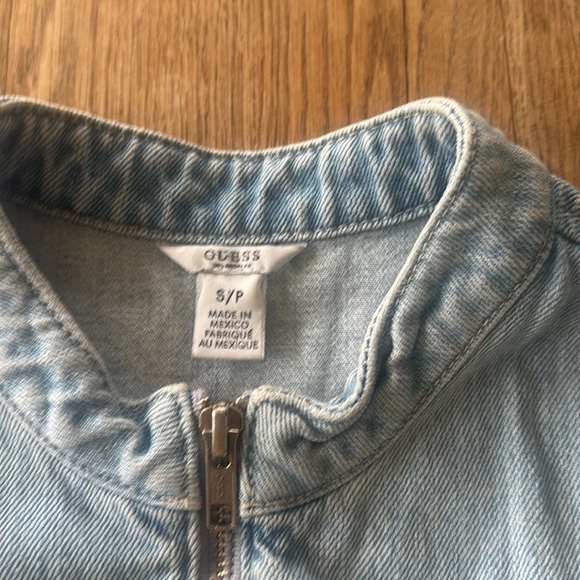 GUESS Sleeveless Stella Front-Zip Denim Jean Dress - Picture 6 of 7